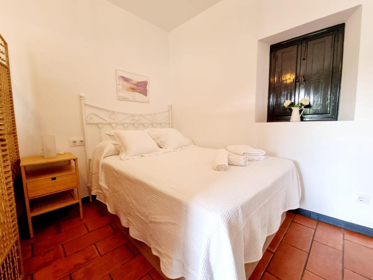 Apartamento Con Patio Sevillano Exterior photo